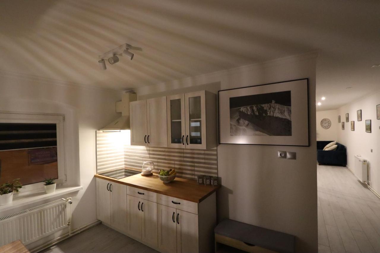 Apartament Przy Skwerku Lägenhet Szklarska Poręba Exteriör bild