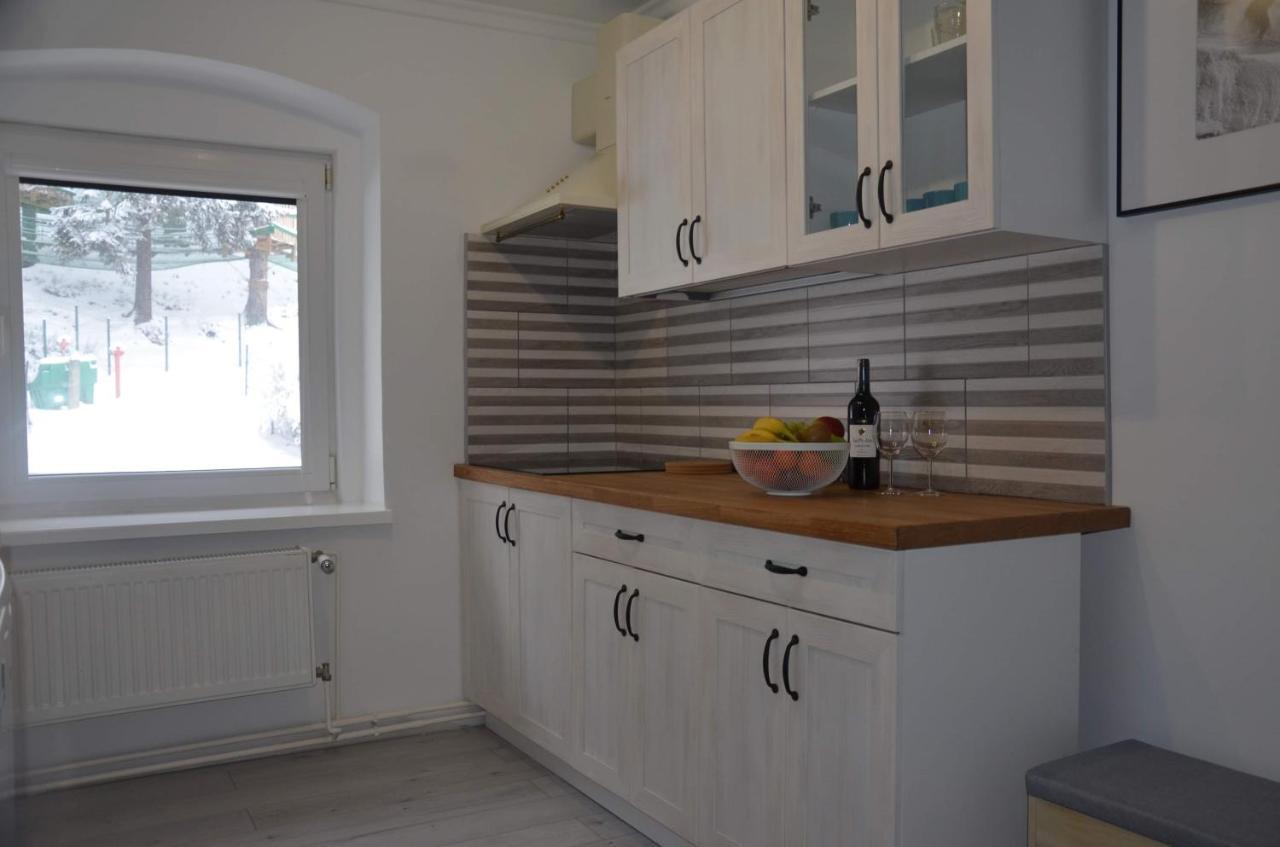 Apartament Przy Skwerku Lägenhet Szklarska Poręba Exteriör bild